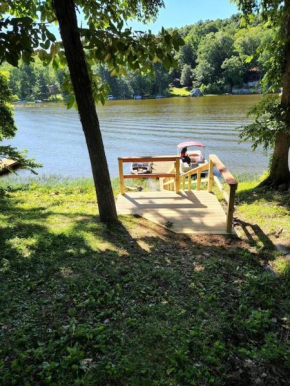 Lake Malone ky Lake shore home right on water with private boat dock, A Shore Thing